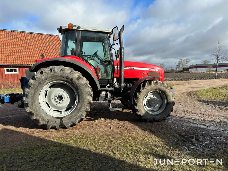 Massey Ferguson 8220-4