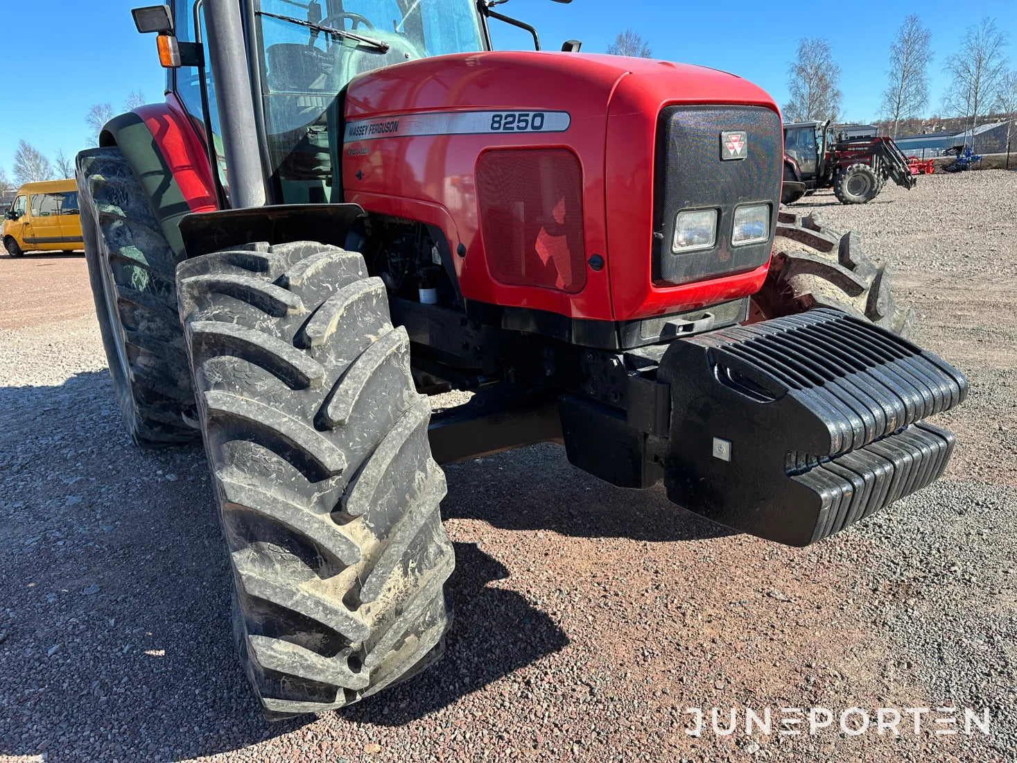 Massey Ferguson 8250-4