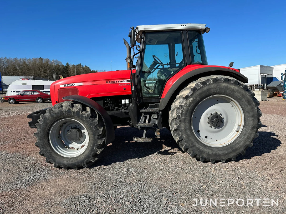 Massey Ferguson 8250-4