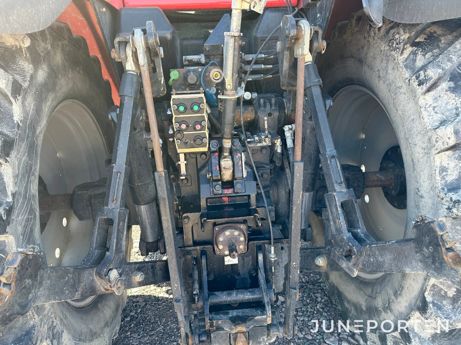 Massey Ferguson 8250-4
