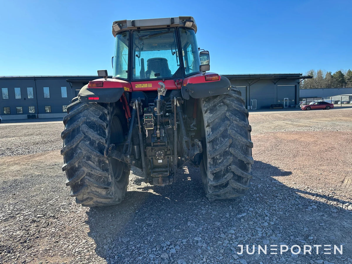 Massey Ferguson 8250-4