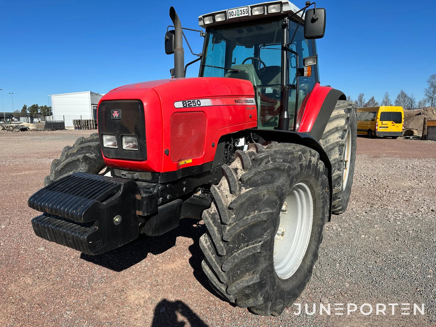 Massey Ferguson 8250-4