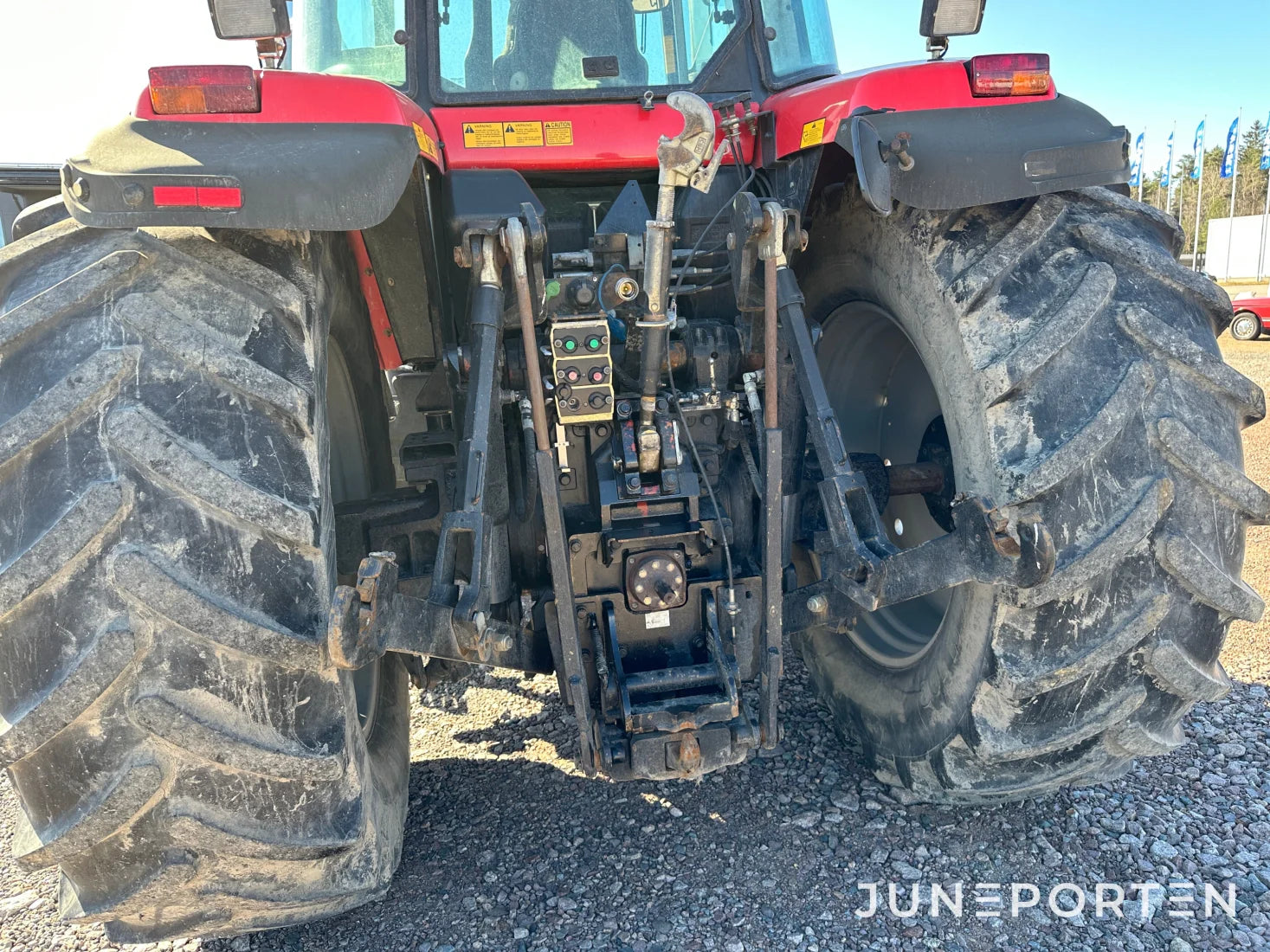Massey Ferguson 8250-4