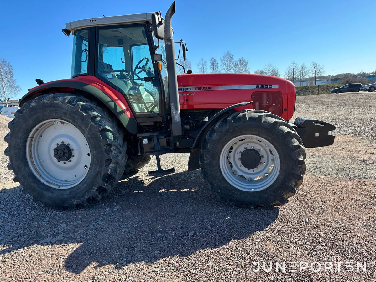 Massey Ferguson 8250-4