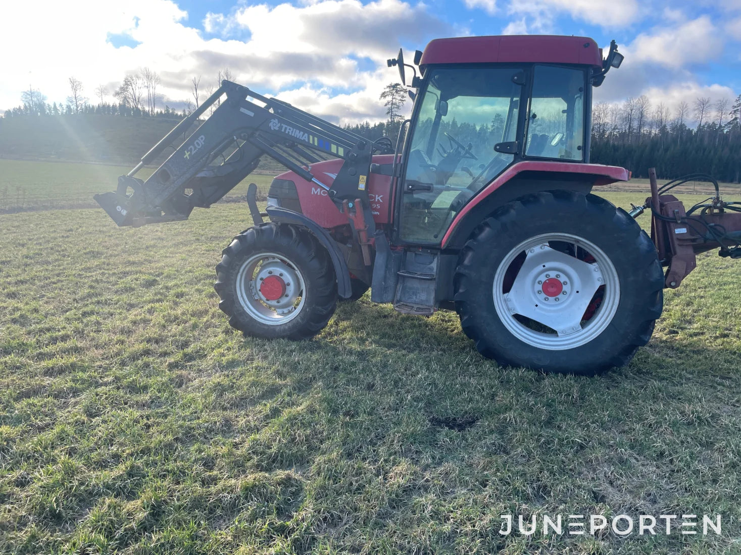McCormick CXA med Lastare