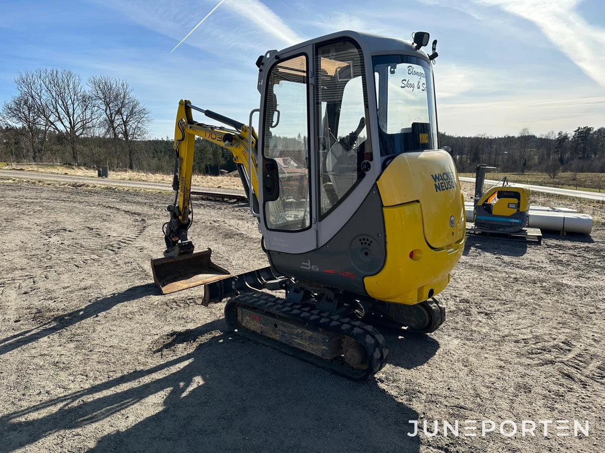 Minigrävare Wacker Neuson 1703