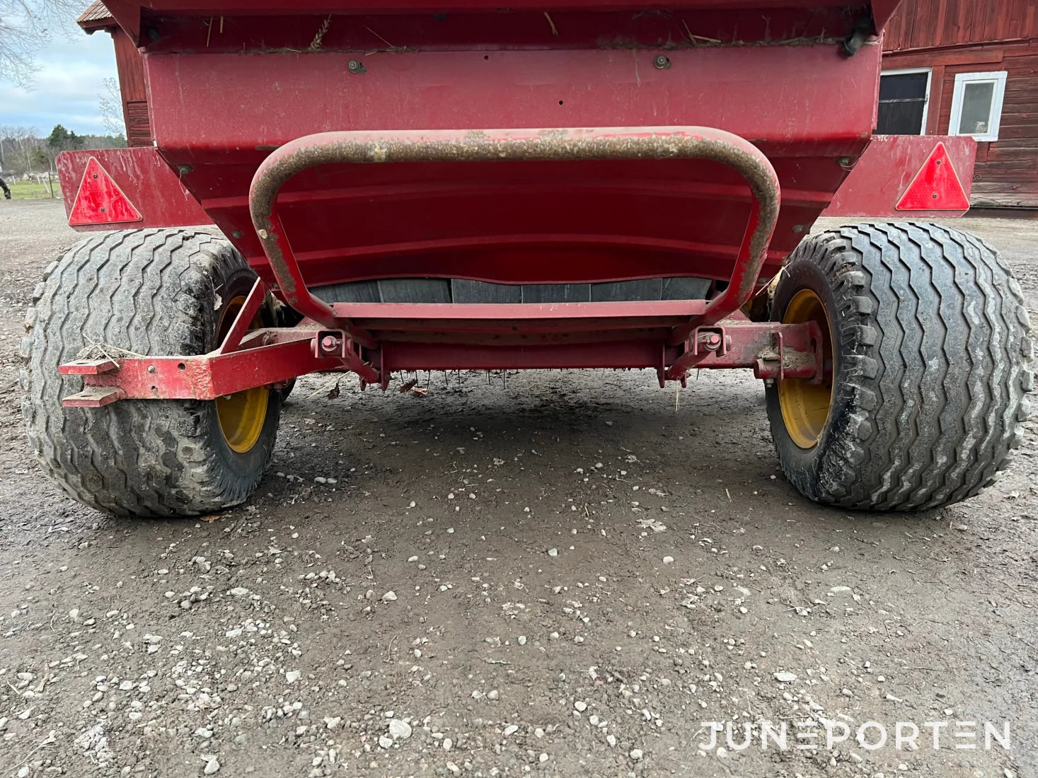 Rundballspress New Holland 648