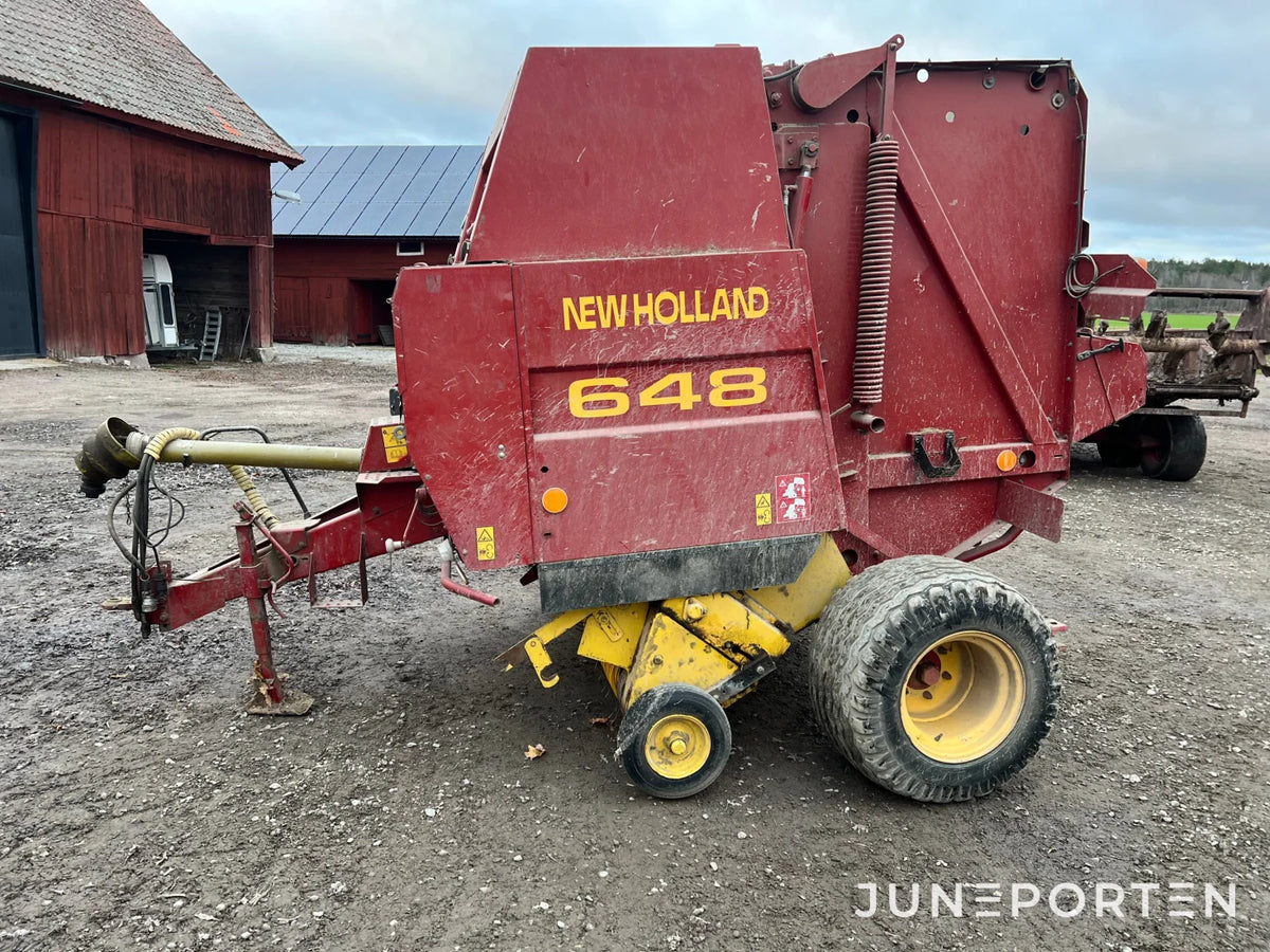 Rundballspress New Holland 648