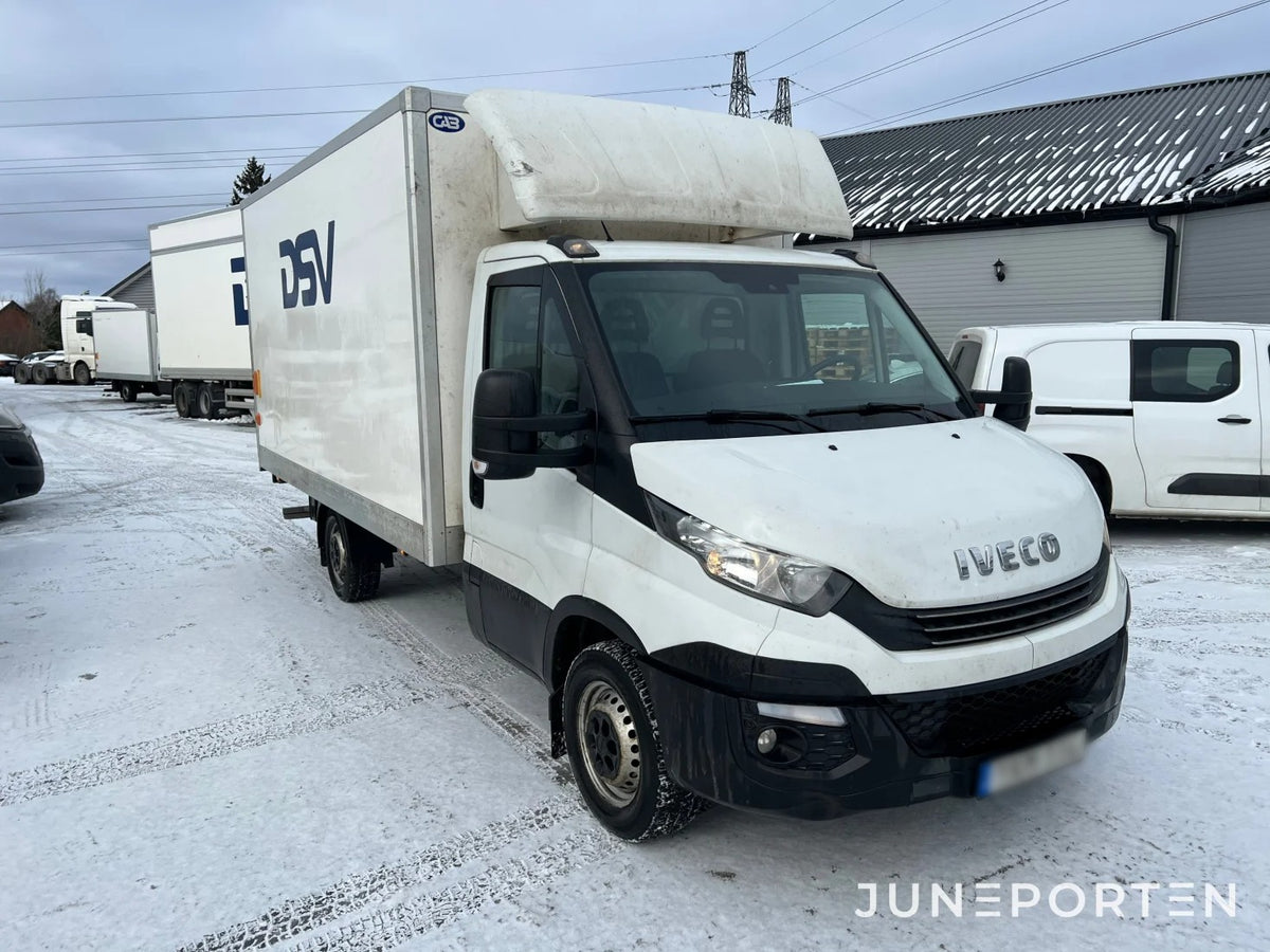 Skåpbil Iveco Daily Bakgavellyft