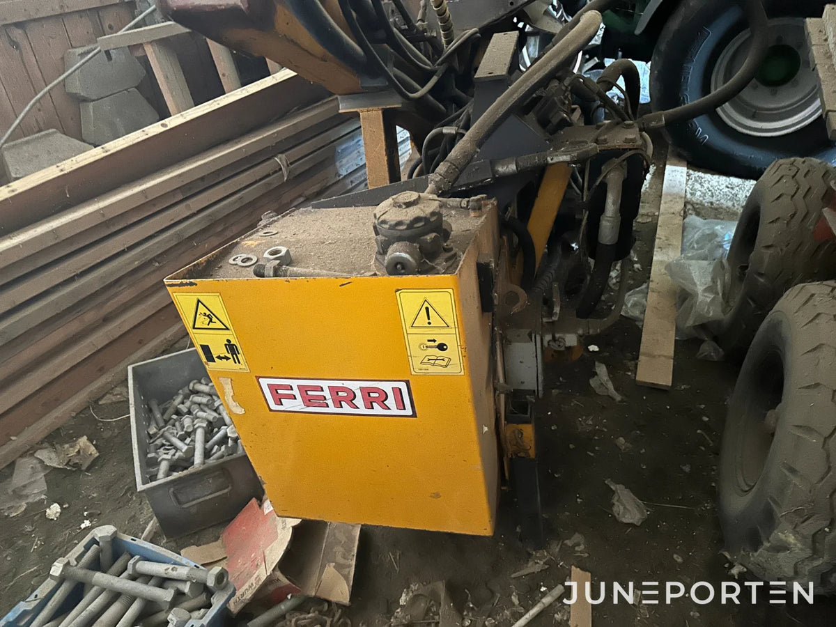 Släntklippare Frontmonterad Ferri C15YC