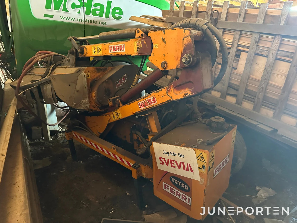 Släntklippare Frontmonterad Ferri C15YC