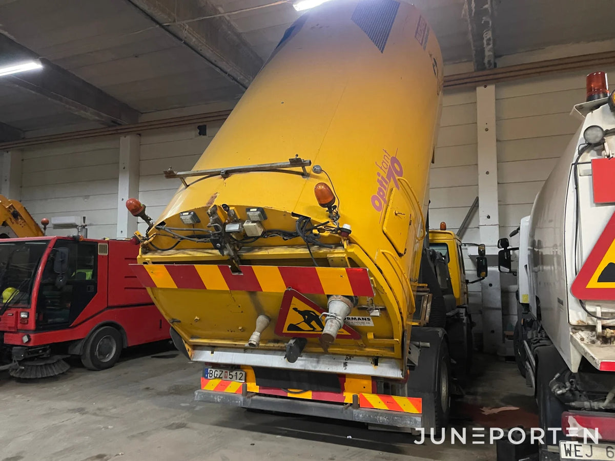 Sop och Uppsamlarbil Volvo FL6/220