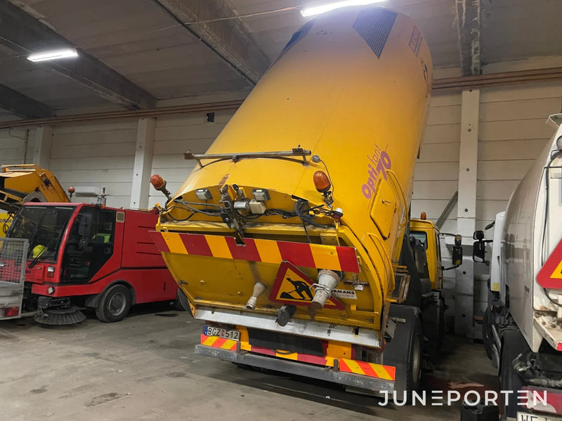 Sop och Uppsamlarbil Volvo FL6/220