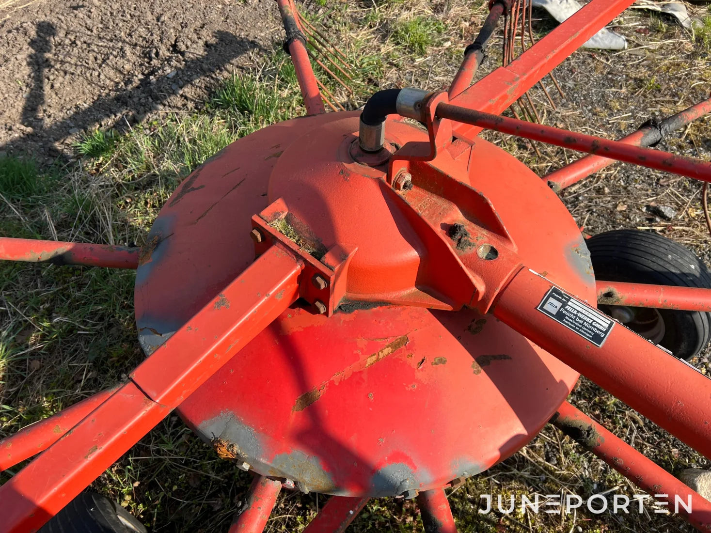 Strängläggare Fella TS 330 DN