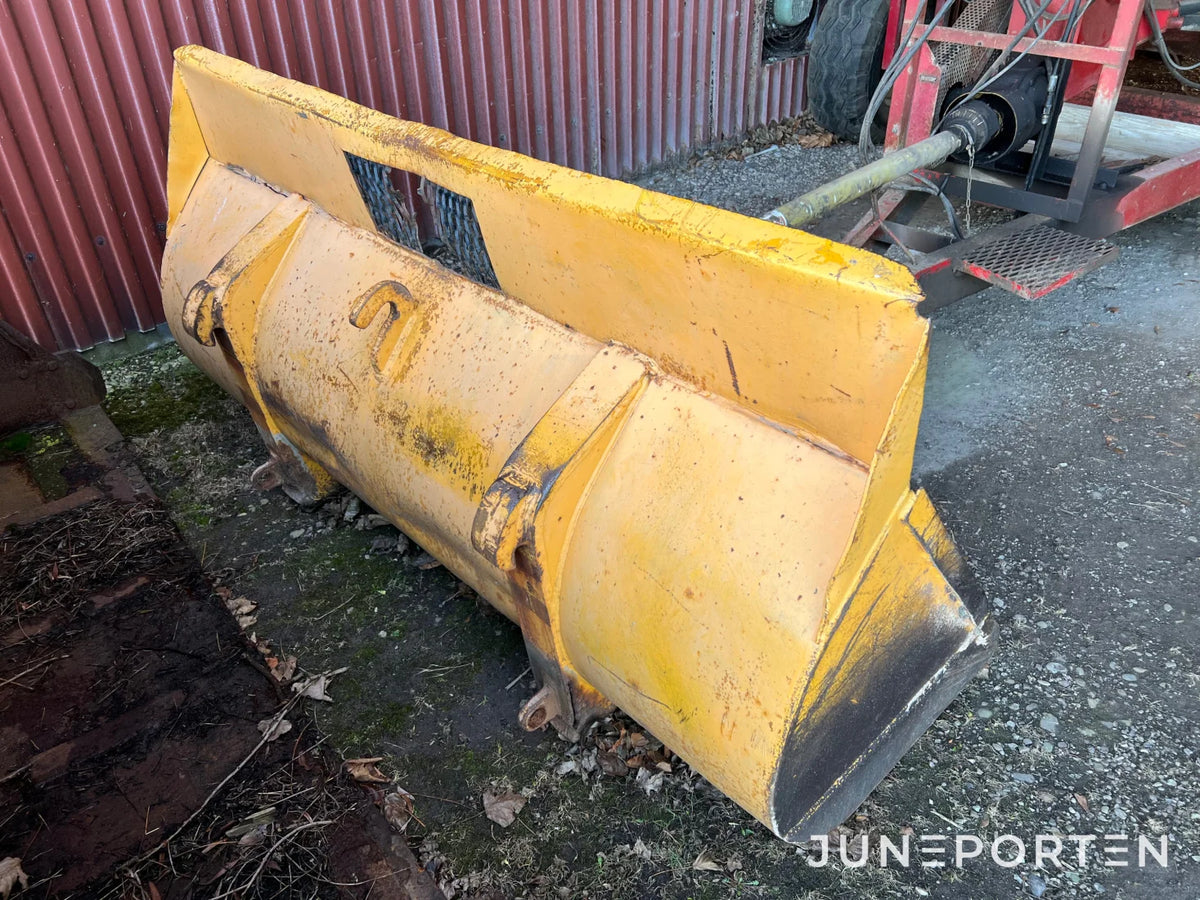 Baklastare Volvo LM 620