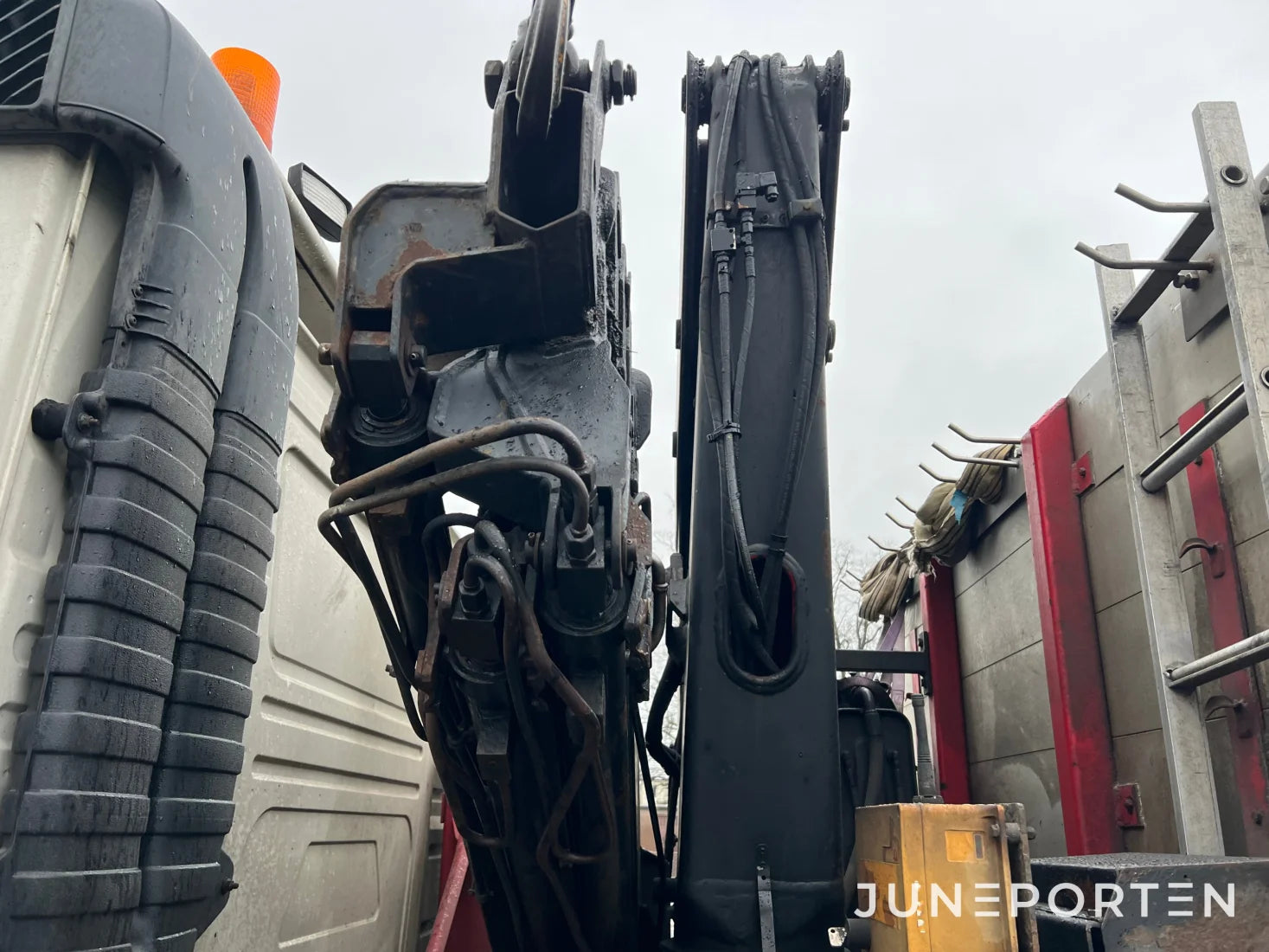 Kranbil Volvo FM12 6X2